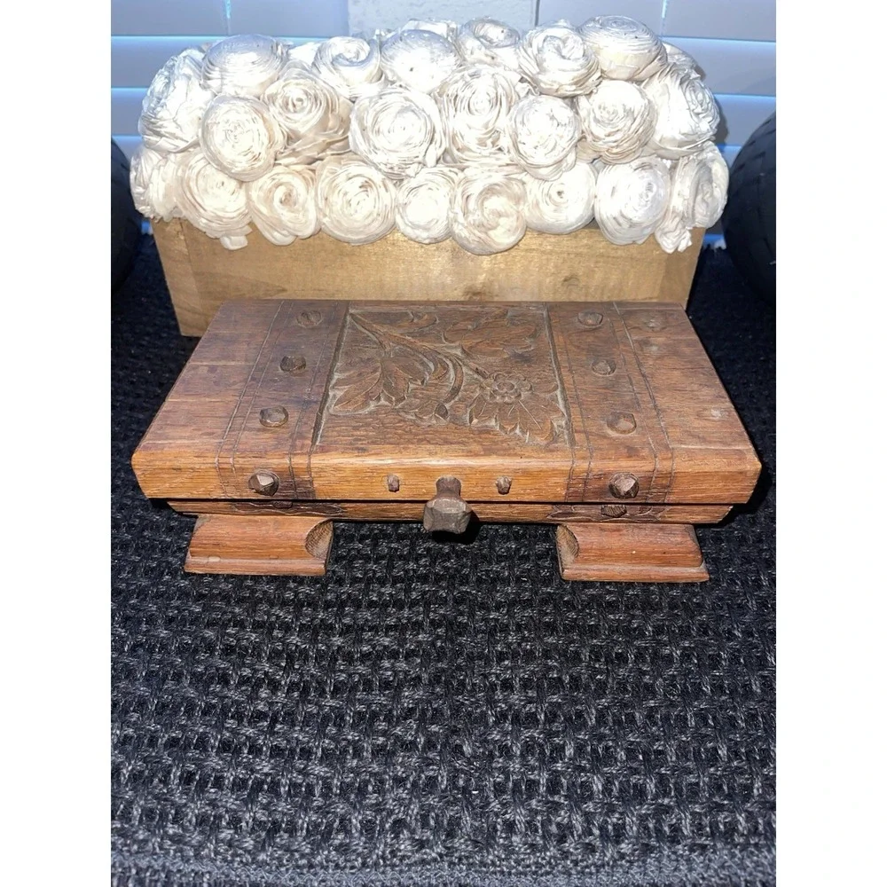 Vintage Handmade Carved Wood Box With Wrought Iron Knob Jewelry‎ Money Misc Box